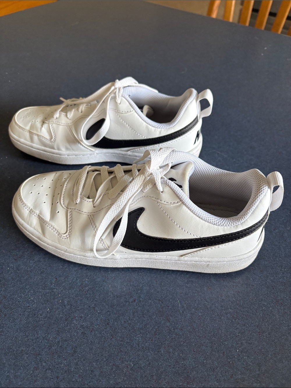 Nike White and Black Low-Top Sneakers